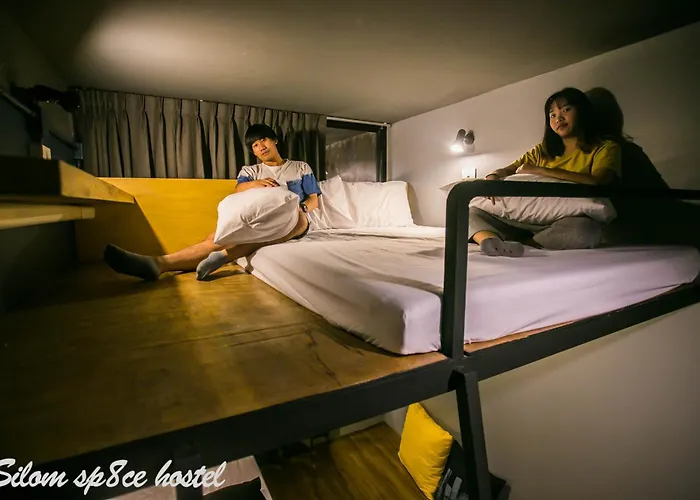 Хостел Silom Space *