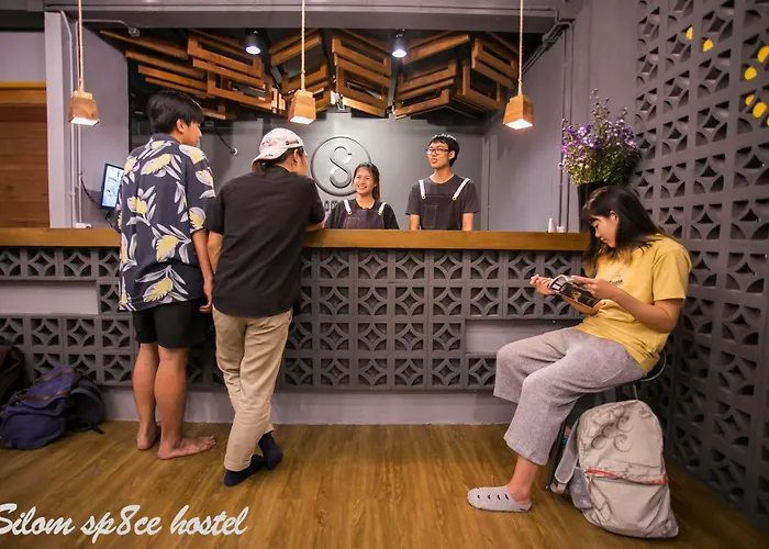 Хостел Silom Space *