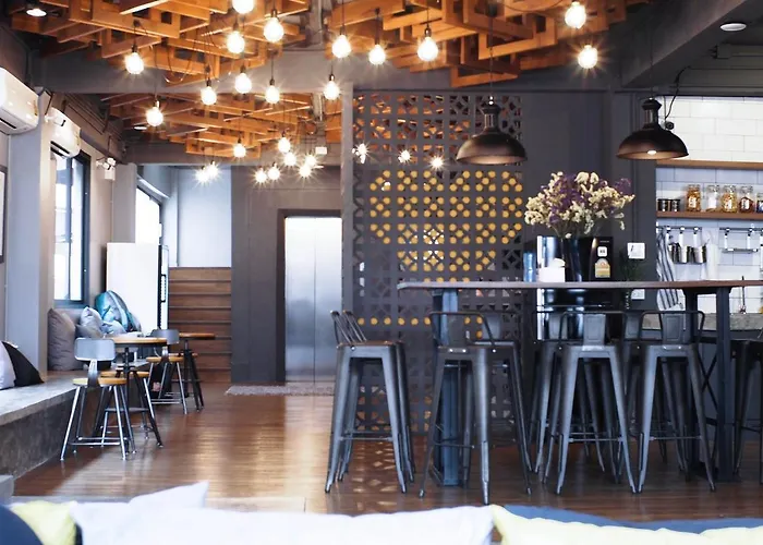Silom Space Хостел
