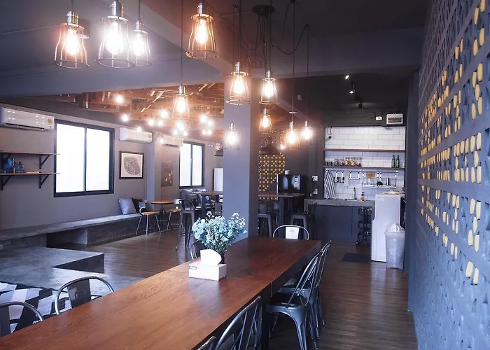 Silom Space Хостел