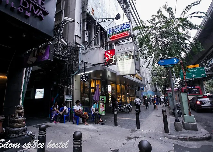 Хостел Silom Space *