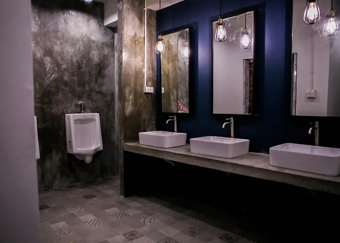 Silom Space *