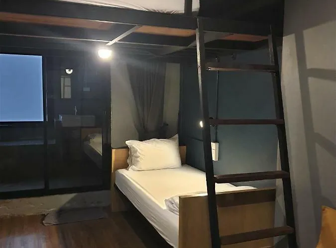 Хостел Silom Space Бангкок